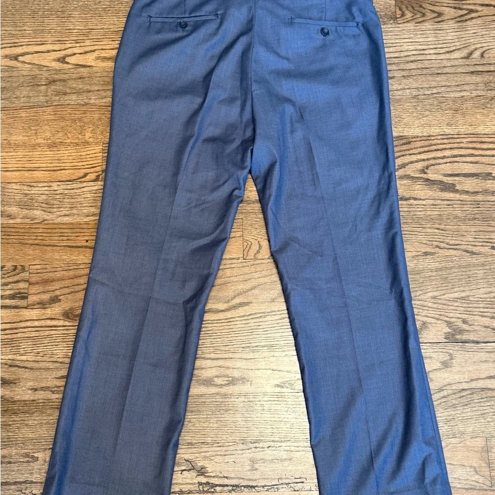 Tzarelli Italy Men's Classic Gray Suit: Jacket/Vest 44R, Pants 38R